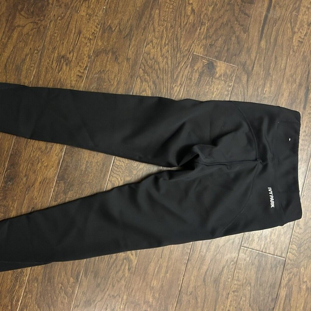 IVY PARK Leggings size small